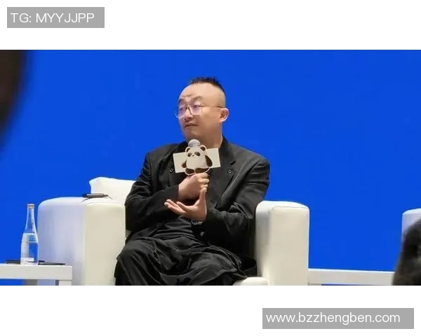 杨磊专访：从青涩少年到足球明星的成长之路回顾